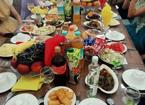 kazakhstan/kyzylkum-desert/restaurant/kafe-klassik