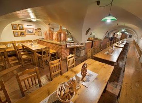 czechia/prague/restaurant/pivovar-u-medvidku