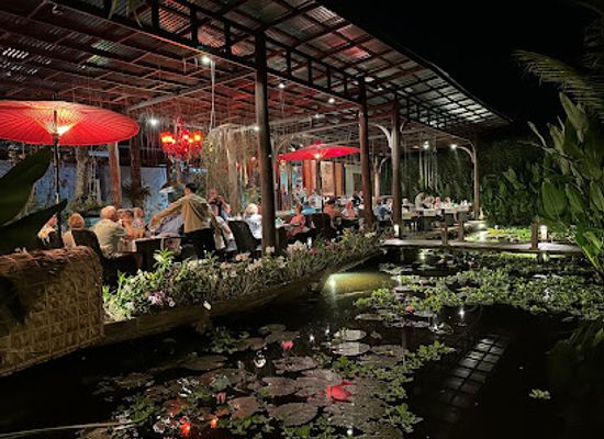 laos/sainyabuli-province/restaurant/manda-de-laos