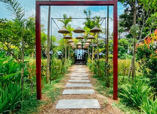 laos/champasak/restaurant/the-riviera-champasak