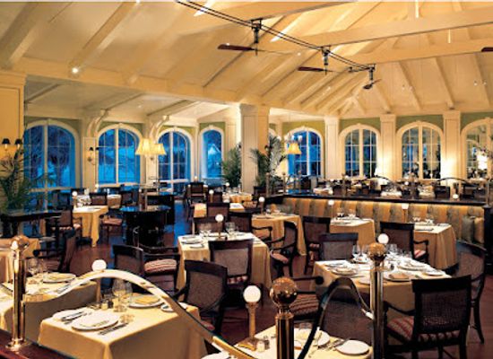 the-bahamas/inagua/restaurant/cafe-martinique