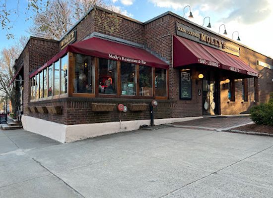 new-hampshire/hanover/restaurant/molly-s-restaurant-bar
