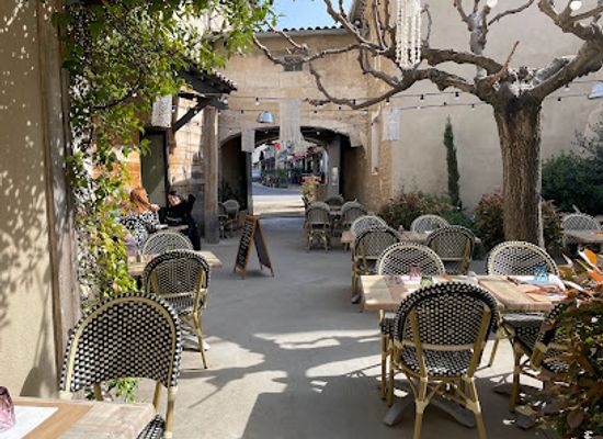 france/provence/restaurant/un-bouchon-en-provence
