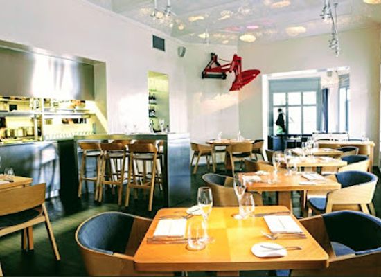 czechia/prague/restaurant/field-restaurant