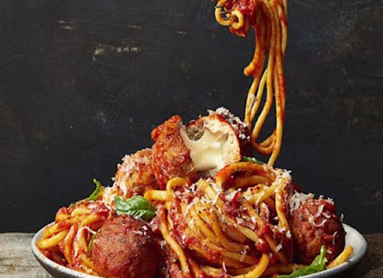 sierra-leone/lungi-beach/restaurant/bama-fast-food-restuarant
