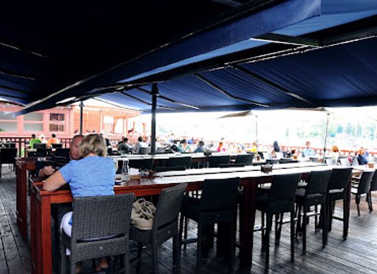 austria/vienna/donaustadt/restaurant/ufertaverne