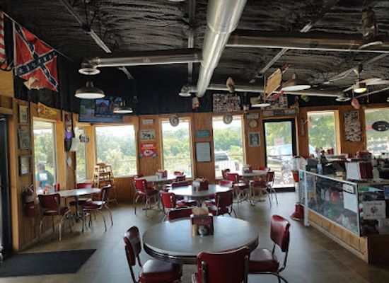 missouri/great-plains/restaurant/crumpie-s-11-point-smokehouse