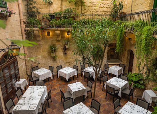 malta/buskett-gardens/restaurant/the-medina-restaurant