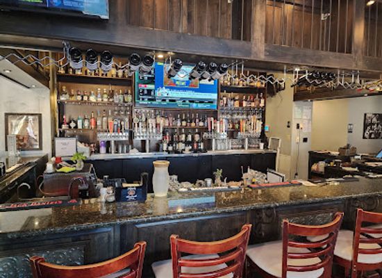 alabama/huntsville/restaurant/catch-25-seafood-brewery
