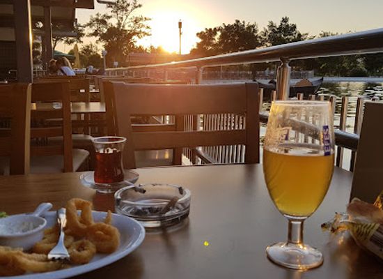 turkiye/izmir/karsiyaka/restaurant/gondol-kafe