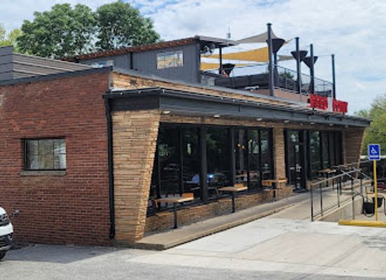 arkansas/lower-delta/restaurant/feed-and-folly