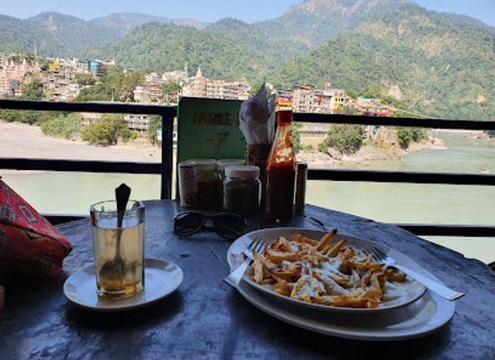 india/rishikesh/laxman-jhula/restaurant/little-buddha-cafe
