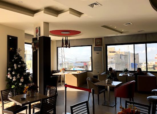 lebanon/koura/restaurant/robert-sadat-best-falafel-in-town