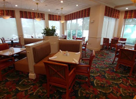 alabama/daphne/restaurant/the-garden-inn-grille-bar