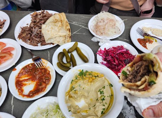 israel/nazareth/restaurant/shwarma-emad