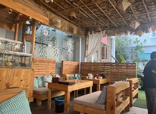 myanmar-burma/kyaiktiyo/restaurant/mg-ka-ta-sa-pi-ou-chaung