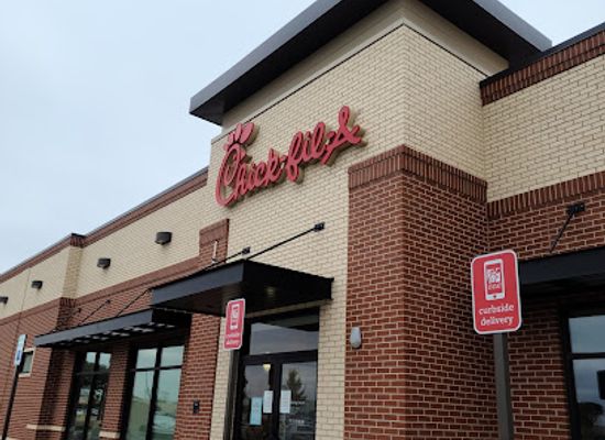 kansas/hutchinson/restaurant/chick-fil-a