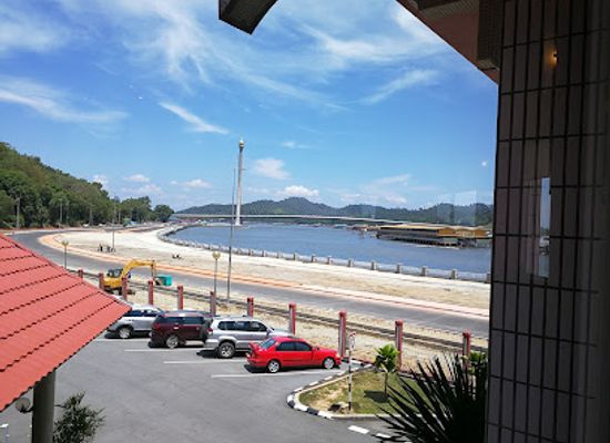 brunei/labu-forest-reserve/restaurant/tarindak-d-seni