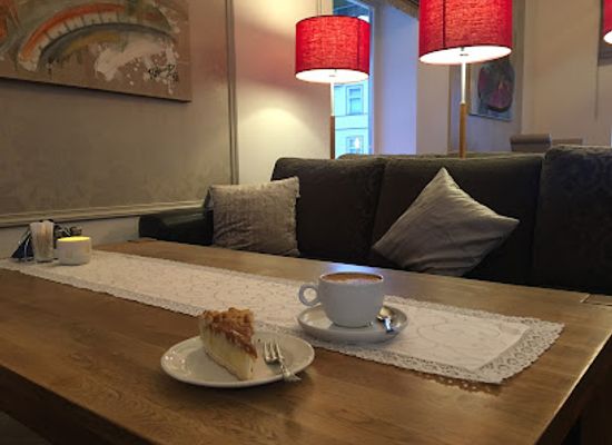 estonia/laane-county/restaurant/valge-daam-kohvik-ja-restoran