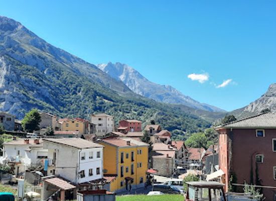 spain/picos-de-europa/restaurant/restaurante-sotres