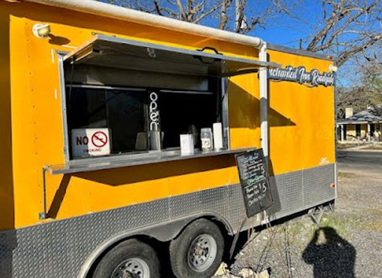 texas/hill-country/restaurant/enchanted-inn-roadside-food-truck
