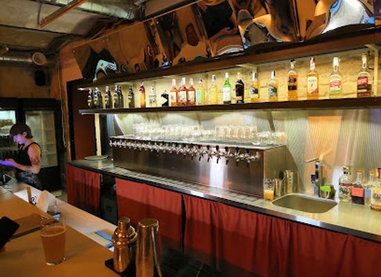 ukraine/bukovina/restaurant/gonzo-bar