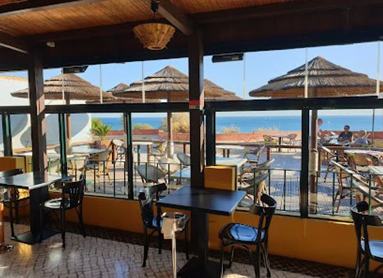 portugal/portimao/restaurant/tres-palmeiras-praia-da-rocha