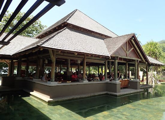 seychelles/port-glaud/restaurant/corossol