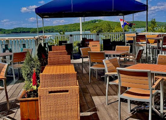 maine/mid-coast/restaurant/water-s-edge-restaurant-bar