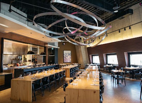canada/winnipeg/the-forks/restaurant/era-bistro