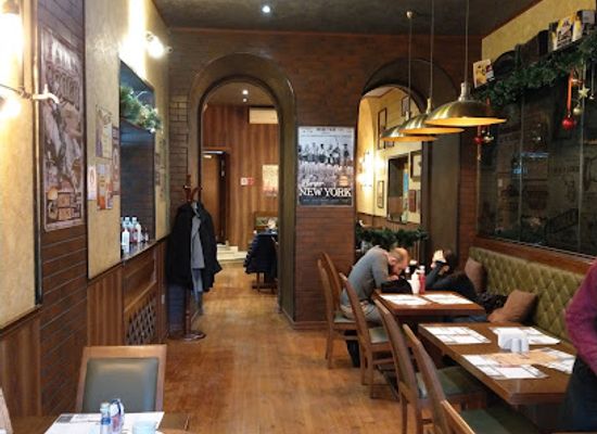 azerbaijan/baku/fountain-square/restaurant/meating-point