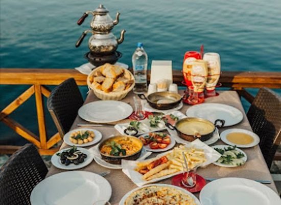 turkiye/trabzon/restaurant/trabzon-100-yil-balik-kofte-restaurant