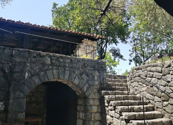 montenegro/skadar-lake-region/restaurant/pjesacac