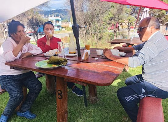 peru/junin/restaurant/restaurante-recreo-comida-de-la-selva-la-tierra-colorada