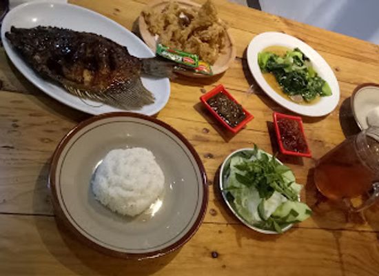 indonesia/east-java/restaurant/jawara-kampung