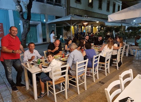 cyprus/nicosia/ledra-street/restaurant/fisa-masa