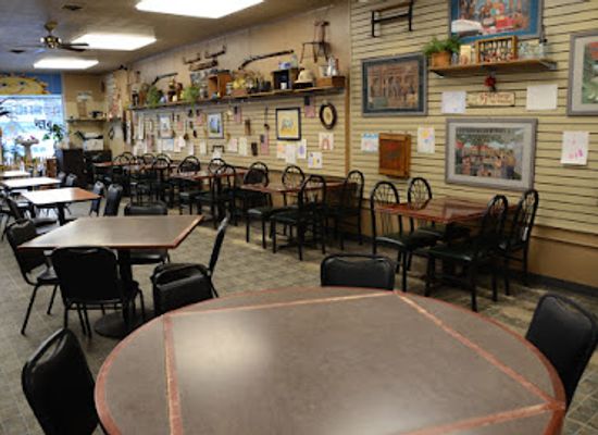 indiana/morgan-monroe-state-forest/restaurant/come-n-git-it