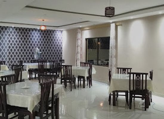 zambia/lusaka/rhodes-park/restaurant/mahak-restaurant