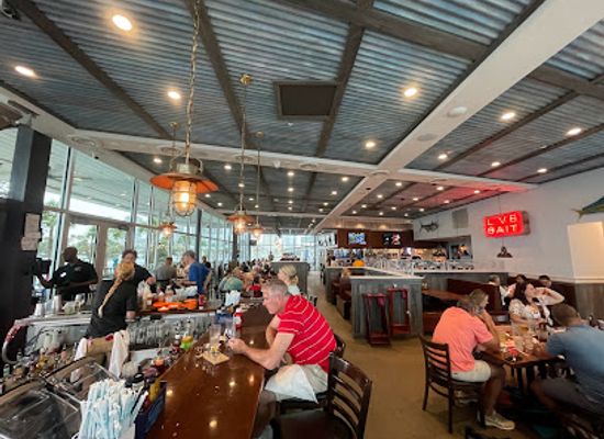 florida/st-petersburg/restaurant/doc-ford-s-rum-bar-and-grille-st-pete-pier
