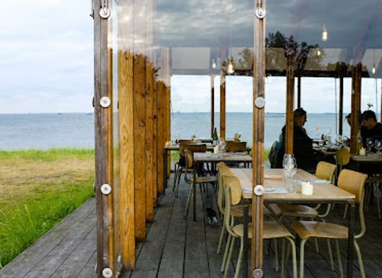 netherlands/wadden-islands/restaurant/vuurtoreneiland