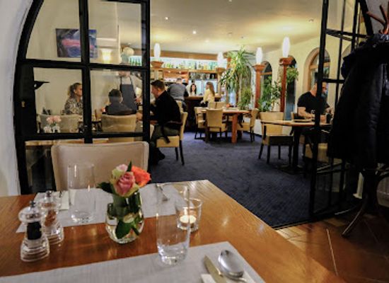 czechia/south-moravia/restaurant/amis-restaurant