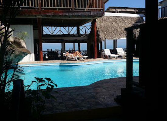honduras/aguan-valley/restaurant/la-delphina-bed-and-breakfast-bar-and-grill-hotel