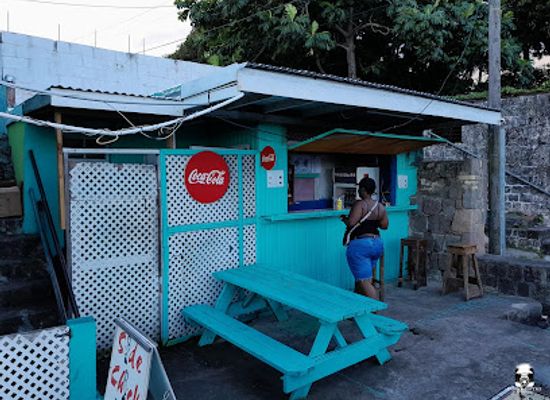 saint-kitts-and-nevis/saint-mary-cayon-parish/restaurant/side-chick-bar-and-snackette