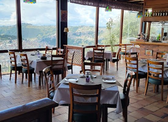 ecuador/highland-valleys/restaurant/pim-s