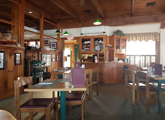 new-hampshire/belknap-county/restaurant/shibley-s-at-the-pier