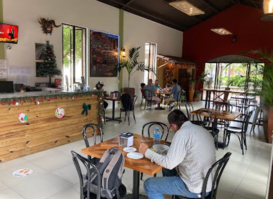 panama/el-valle-de-anton/restaurant/restaurante-brisas-panamenas