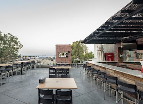 jordan/azraq-wetland-reserve/restaurant/buffalo-wings-rings-aqaba