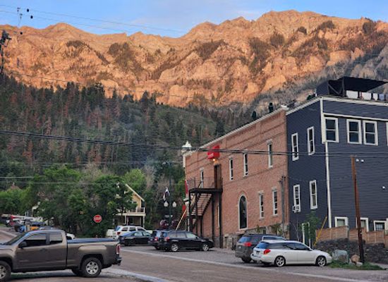 colorado/san-juan-mountains/restaurant/fulltilt-saloon