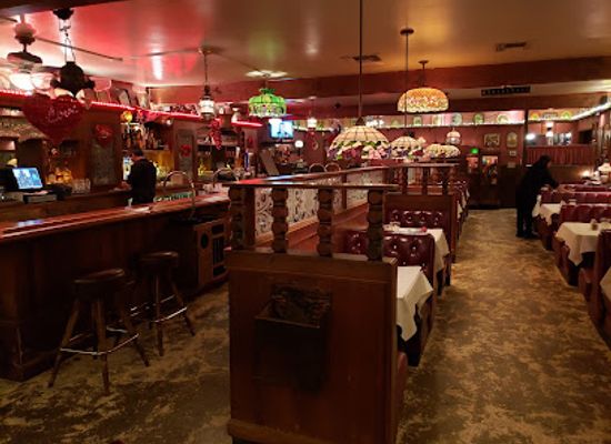california/santa-clarita/restaurant/backwoods-inn