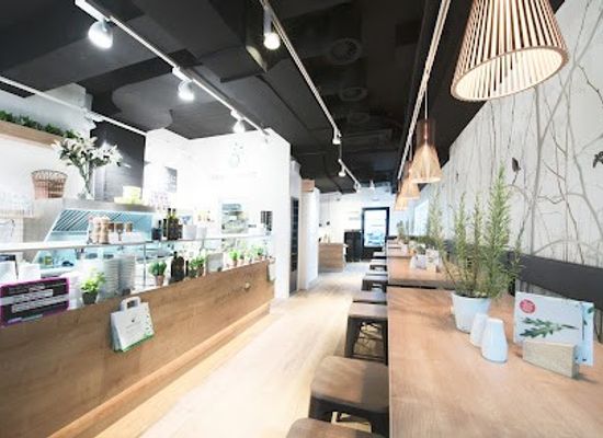 switzerland/zug/restaurant/dean-david-bowls-salate-curries-snacks-in-zug